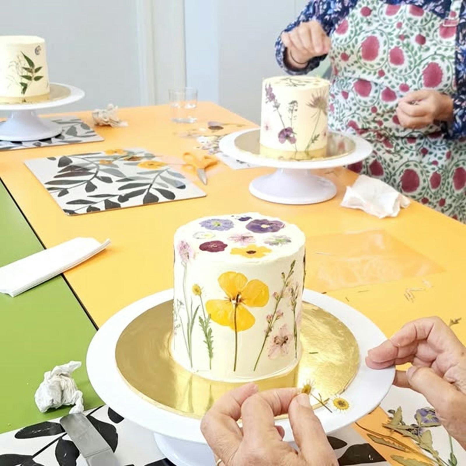 Pressed Flower Cake Decorating