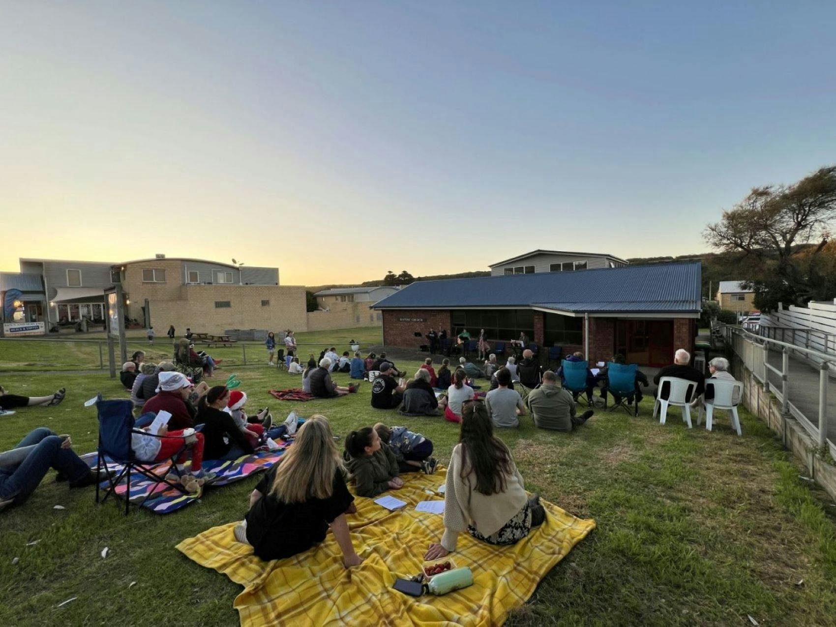 Port Campbells Carols On The Common