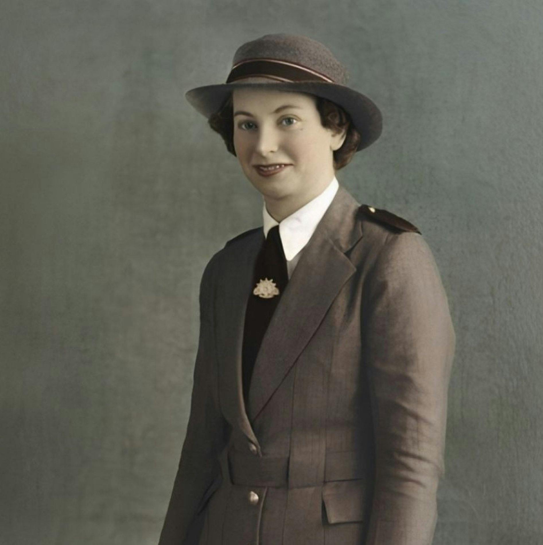 Brave Military Nurses: The Story of Two Remarkable Women